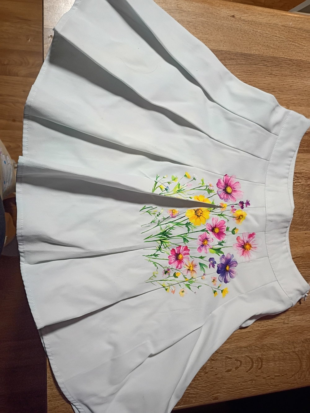 H&M White Mini Skirt with Pink, Yellow and Purple Floral Print